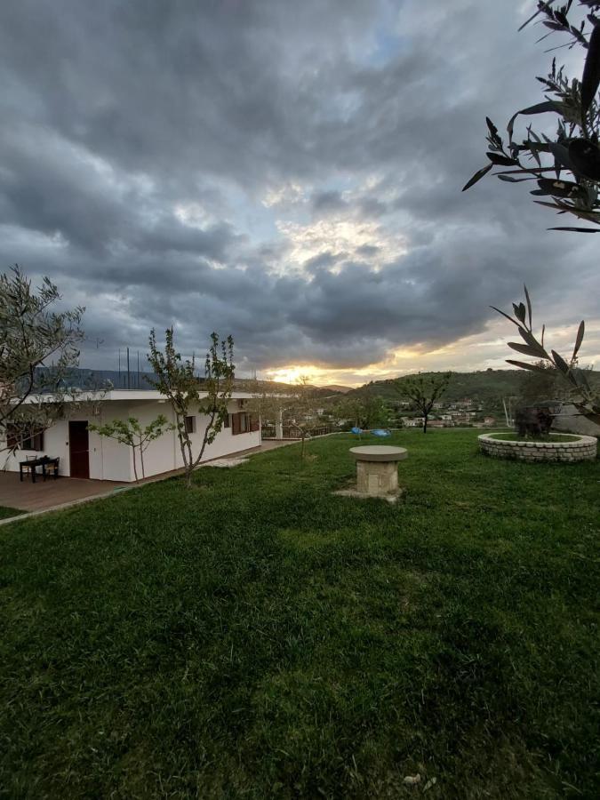 Guest House Gorani Berat Exteriör bild